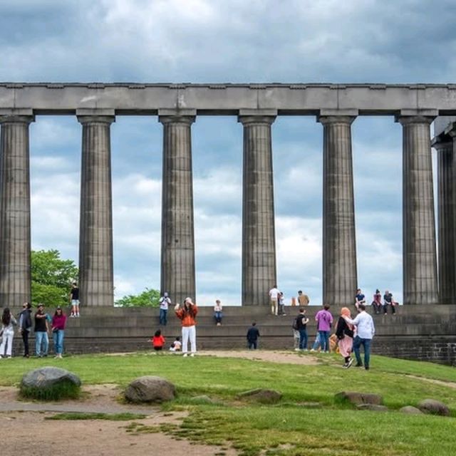 Beautifull location with a stunning 360⁰ view of the city of Edinburgh. It's a bit of a climb to get up there