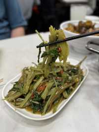 人氣地道泰國菜．一蚊菜式抵到爛