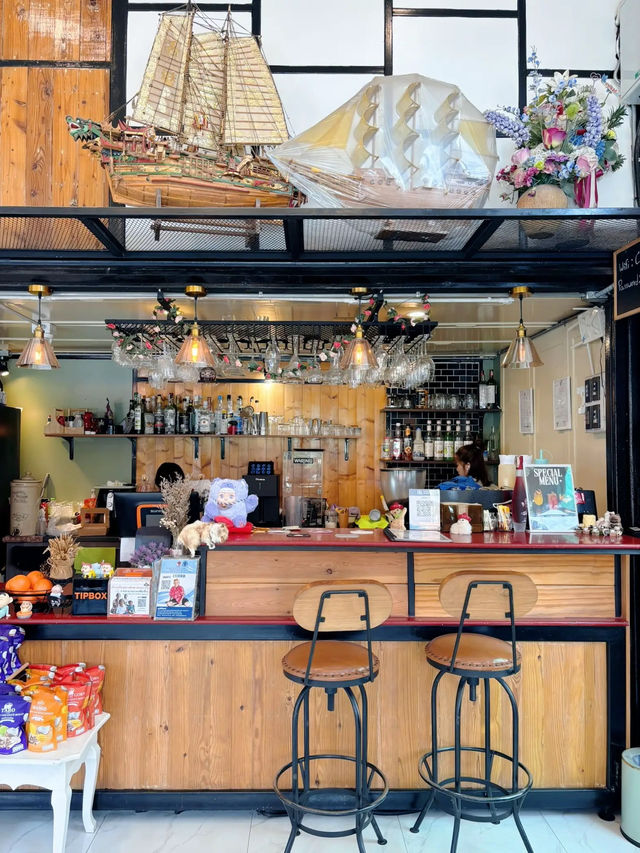 CUP a CAT CAFE’ (CAT WALK) ใครชอบน้องแมวมาค่ะ CUP a CAT CAFE’ (CAT WALK) ใครชอบน้องแมวมาค่ะ