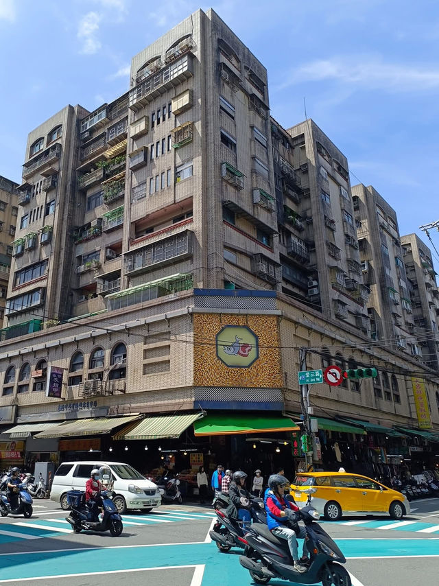 北部景點 基隆海洋廣場 廟口商圈 仁愛市場
