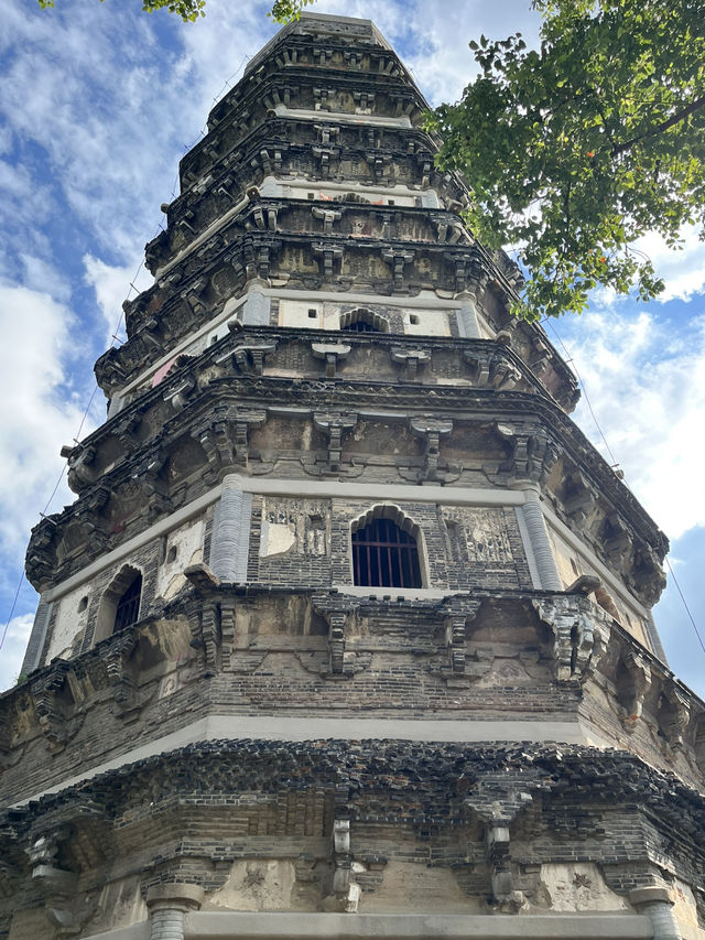 ⛰ Tiger Hill — The Soul of Suzhou