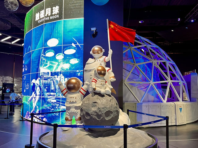 一場跨越星海與軍事的全能太空中心探索之旅 一場跨越星海與軍事的全能太空中心探索之旅