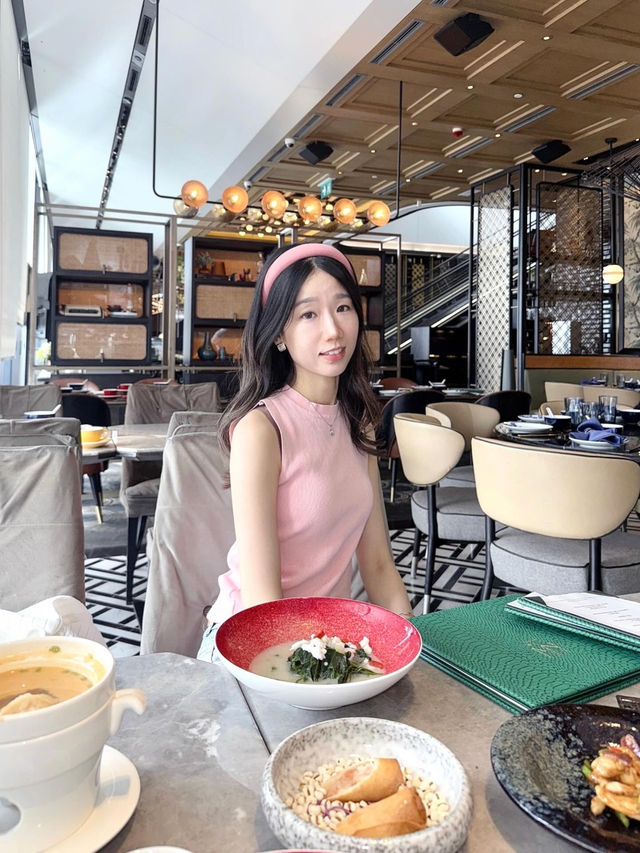 醉人維港美景💙 來一趟慢活的新派精緻中餐吧🍽  醉人維港美景💙 來一趟慢活的新派精緻中餐吧🍽