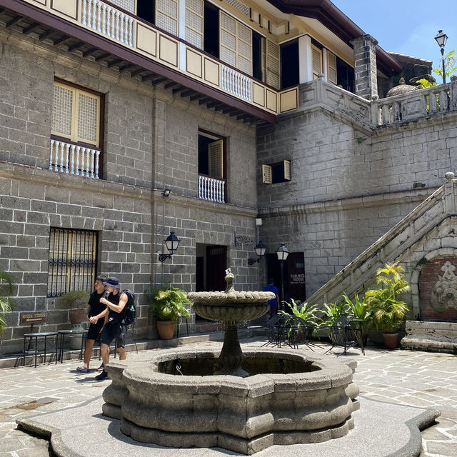 A Peak Into Casa Manila