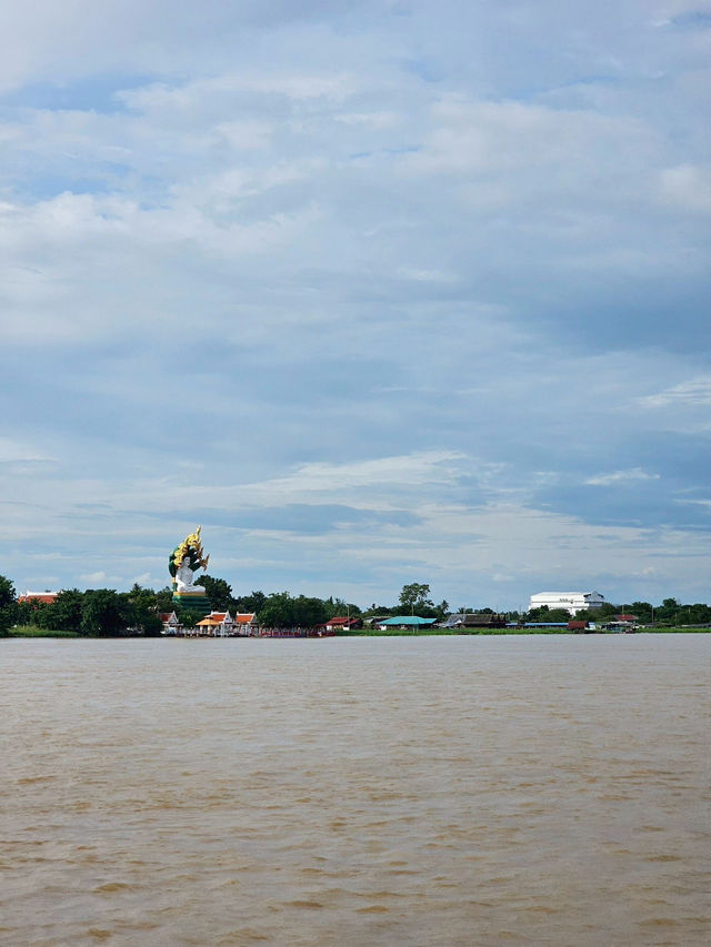 ร้านอาหารบ้านระเบียงน้ำ