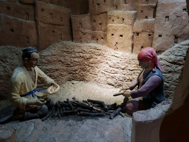 Xinjiang Naan: Ancient Aroma Wafting Through the Silk Road