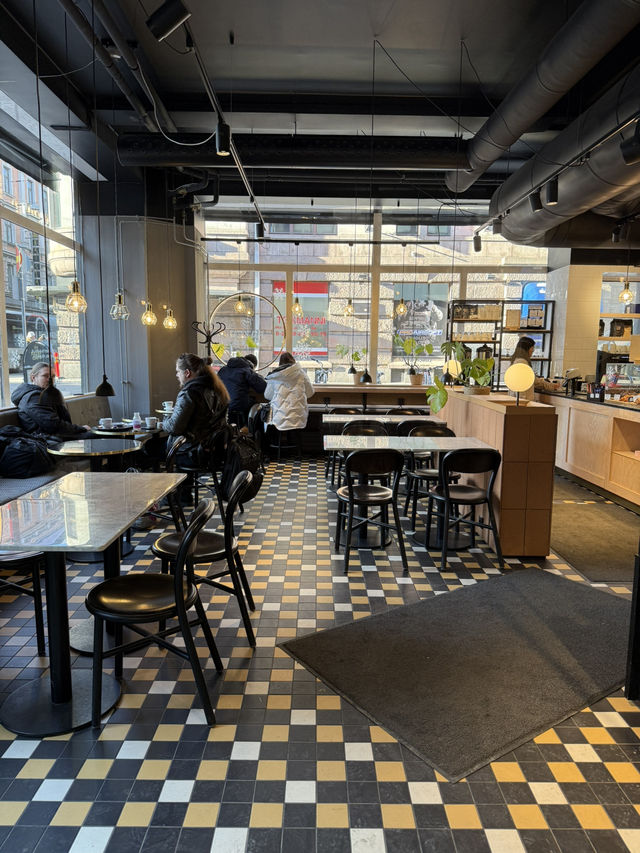 A stylish Finnish classic for lunch 🍽️