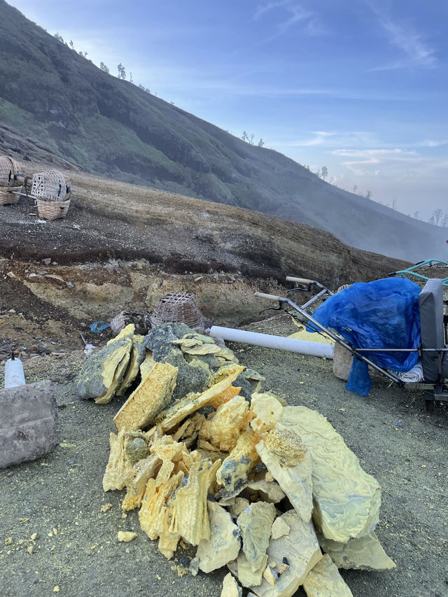 The Turquoise Crater Lake Above the Clouds The Turquoise Crater Lake Above the Clouds