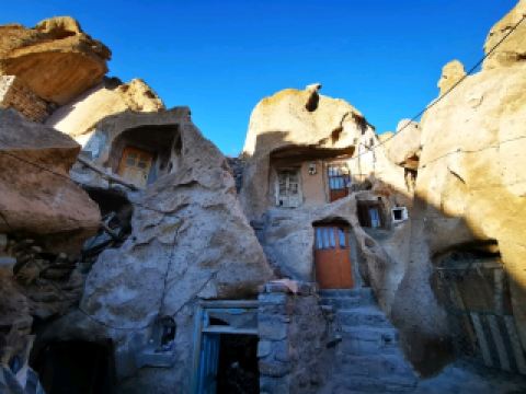 Kandovan – life carved into stone