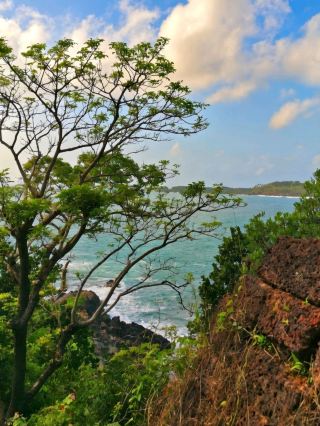 고아 카보 다 라마 요새, 거친 절벽과 봄날의 평온함 。