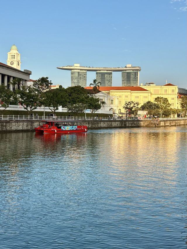 One Sunset, One River, One Cold Beer , One Perfect Singapore Evening