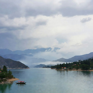 Erhai Lake