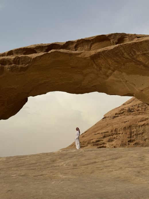 🇯🇴🏜️ Wadi Rum — Jordan's Red Desert: A Land That Feels Like Another Planet! ✨

If you want to experience breathtaking natural beauty in Jordan, you must visit Wadi Rum, also known as the "Valley of the Moon" 🌙. This desert is filled with red sandstone mountains, towering cliffs, and vast sand dunes, making many feel like they've stepped into a scene from Mars in a movie 🎬.

A highlight not to be missed is a 4x4 jeep tour through the desert, stopping to admire natural rock bridges, valleys, and ancient rock carvings, before ending the day with a spectacular sunset that paints the mountains in a stunning orange-red hue 🌅.

At night, the atmosphere transforms into a tranquil solitude under a star-filled sky ⭐. Many choose to stay in Bedouin-style camps or transparent domes. To experience nature and learn about the lifestyle of the local Bedouin people.

📌 Fun Facts

· Wadi Rum has been a UNESCO World Heritage Site since 2011, recognized for both its natural and cultural significance.
· It's recommended to allocate at least one night to witness both the sunset and the night sky.
· Book a jeep tour with a local operator and bring water, a hat, sunglasses, and a jacket for cooler nights.

Wadi Rum is more than just a beautiful desert; it's also rich in history, nature, and the charm of its people. It's a truly amazing and memorable experience in Jordan. ❤️🏜️

#WadiRum #ValleyOfTheMoon #JordanTravel
