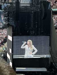 London | Happy to enjoy the eras tour with Taylor swift