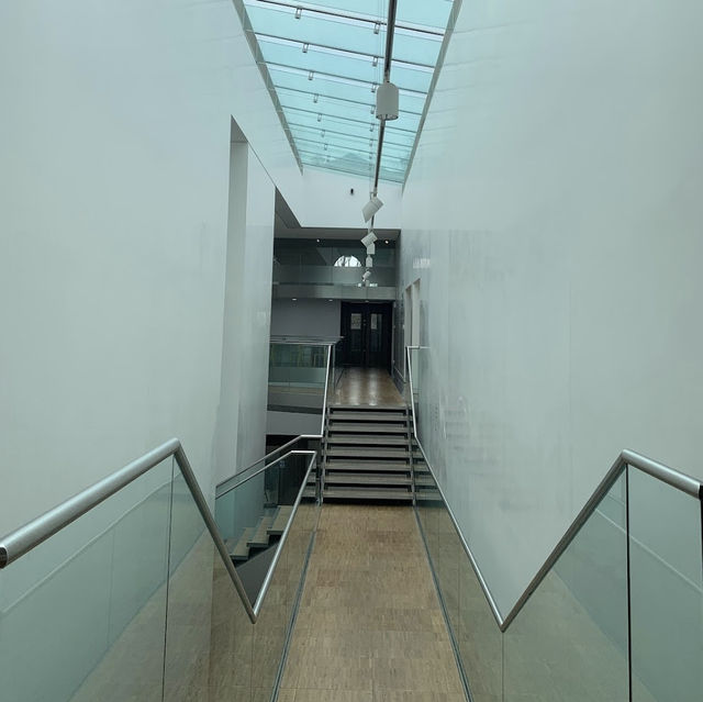 伍爾弗漢普頓美術館