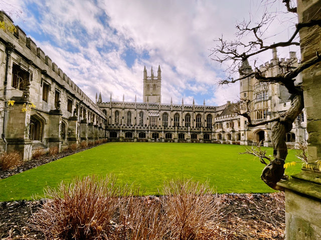 🏛️ Magdalen College: Oxford’s Fairytale Escape