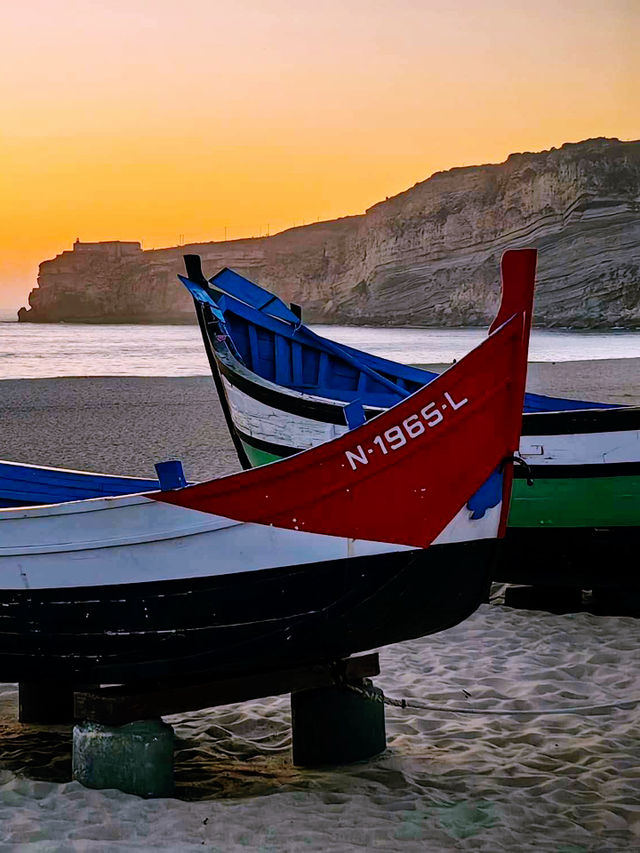 🚗 Ride-Sharing Travel in Nazaré: Surf, Views & No-Car Vibes 🏄‍♂️🌅🚕