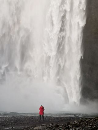 These Are the Most Beautiful and Magical Waterfalls in Iceland 🌈📸🌍