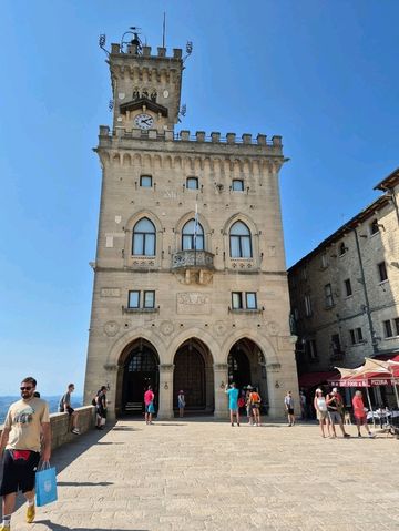 Discover San Marino: Tiny Country, Big Adventures! 🏰 Discover San Marino: Tiny Country, Big Adventures! 🏰