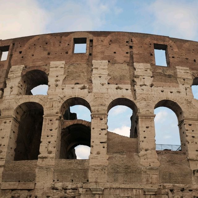 Colosseum โ Ancient Echoes in the Heart of Rome ๐๏ธ๐ก๏ธ Colosseum โ Ancient Echoes in the Heart of Rome ๐๏ธ๐ก๏ธ