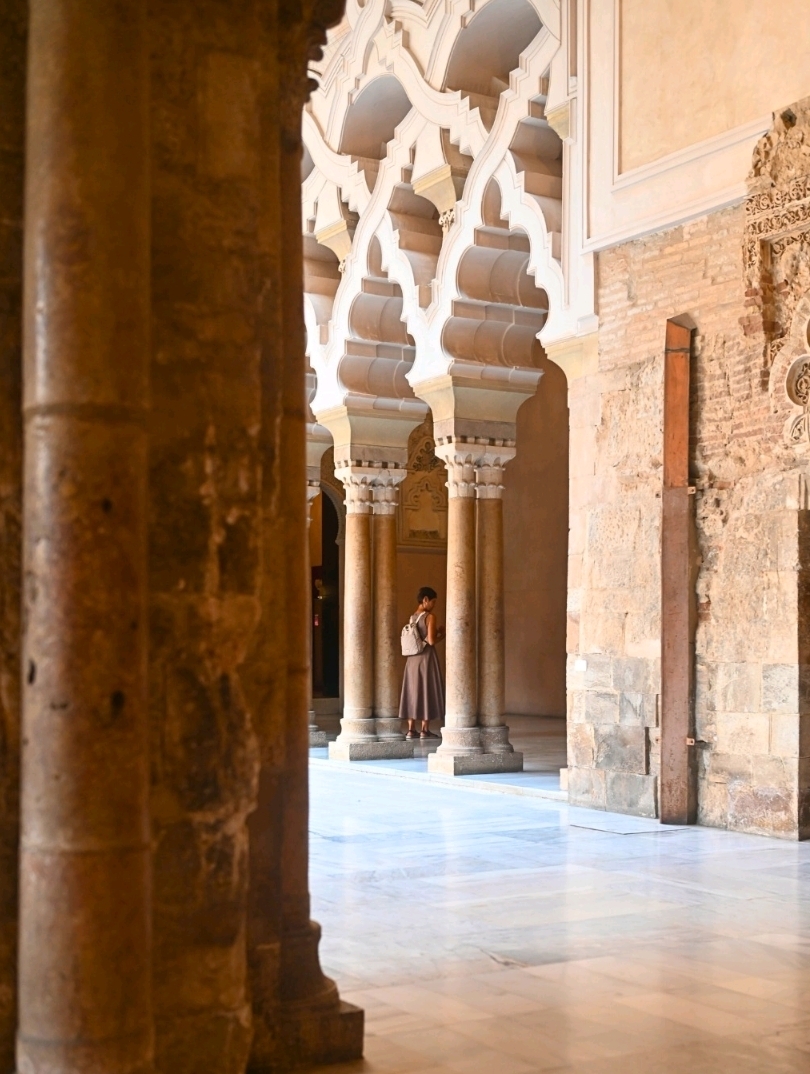 The unique palace of Aljafería🏰