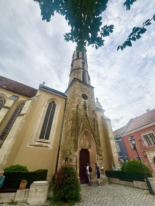 [Hungary 🇭🇺] I found a "Goat Church" in Sopron 🐐⛪️