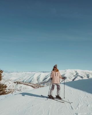 Enchanting Winters: Sundance Resort's Snowy Haven