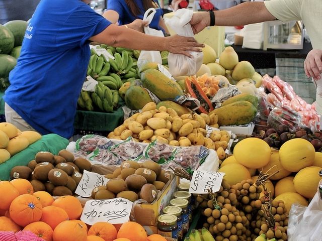 A Little Gem Market in Makati🇵🇭