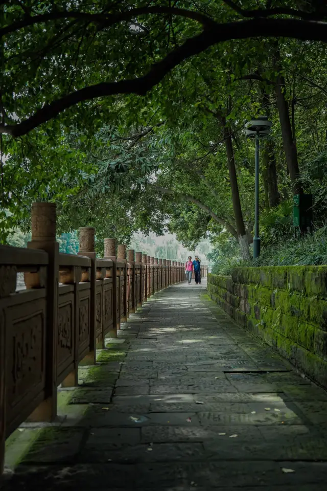 Chengdu 1st Ring Road | Treasure Green Park directly accessible by subway