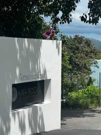 普吉島卡塔岩石酒店
