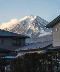 “誰能憑愛意要富士山私有~”