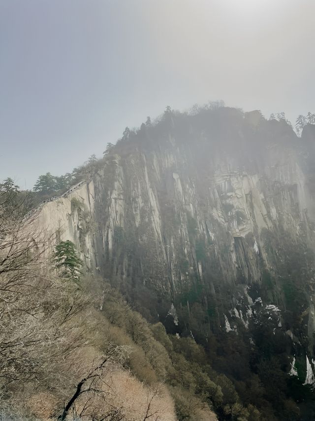 北上西下，華山拿下（有腿就行版）