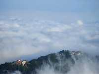安徽池州九華山99米高的地藏菩薩令人嘆為觀止