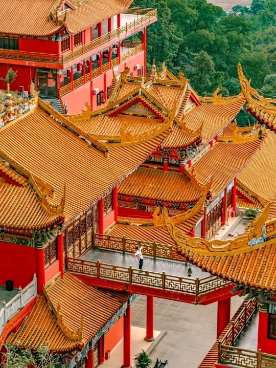Incredible Guanyin Temple in Shantou City 🕍