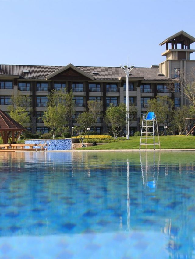🌟 Hebei Haven: Discover Aer Kadiya's Lakeside Luxury 🌟