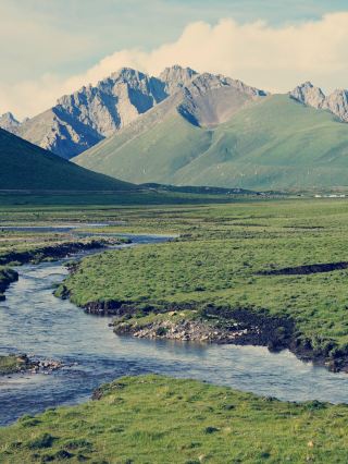 Qinghai Jiuzhi Nianbaoyuze‖The Dusk of the East