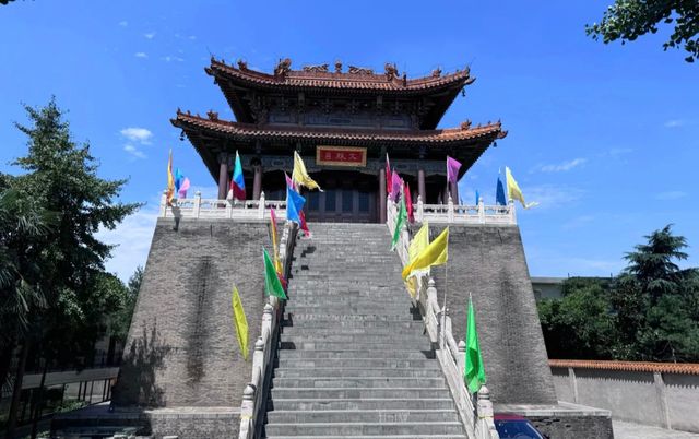 天呐!姐妹们!我要被西安雲居寺的寧靜氛圍征服了! 天呐!姐妹们!我要被西安雲居寺的寧靜氛圍征服了!