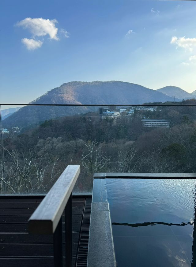 箱根秘境·強羅佳久溫泉酒店：雲端上的私湯仙境。