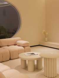 上海！！新開的！！不想退房…。