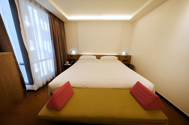 曼谷素坤逸 15 巷寶藏酒店位置佳美食多。