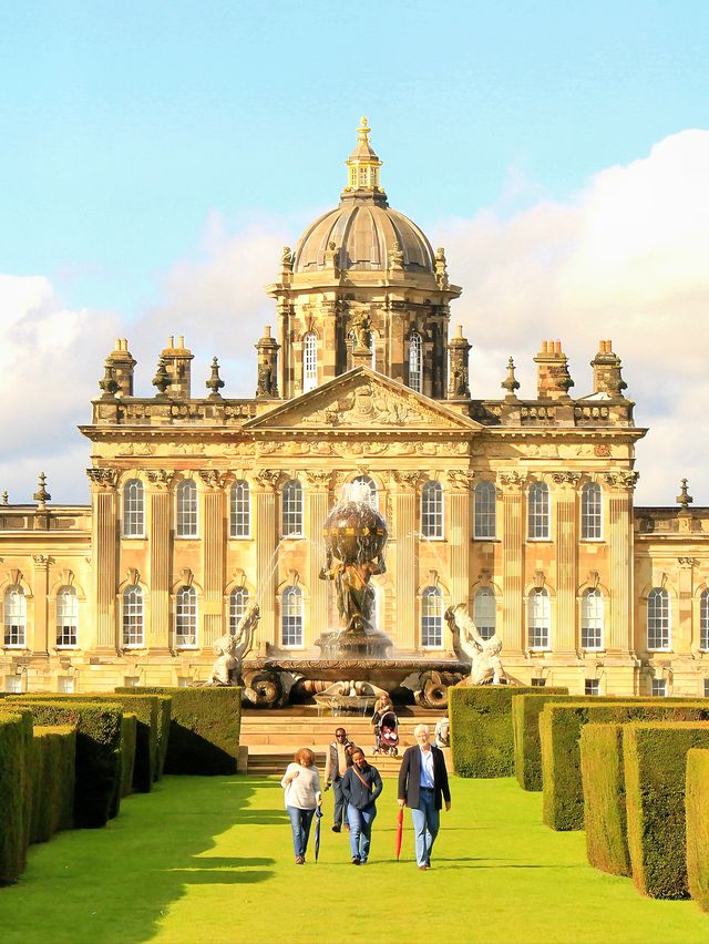 My Life Should Be Spent in Places Like This: Howard Castle 🇬🇧