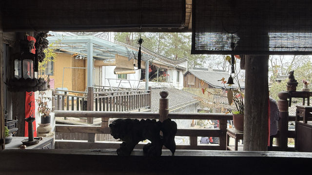 龍潭古寺：年初二登高祈福