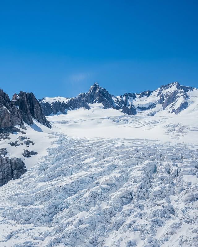 新西蘭法蘭茲約瑟夫冰川：冰雪奇景與探險之旅