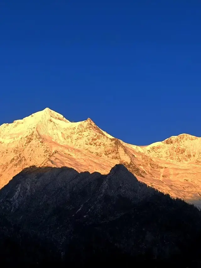 Yubeng Ice Lake to Nise Route: A High-Altitude Ice Lake Adventure