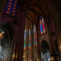 哥特尖頂下聆聽神的低吟｜石室聖心大教堂⛪️