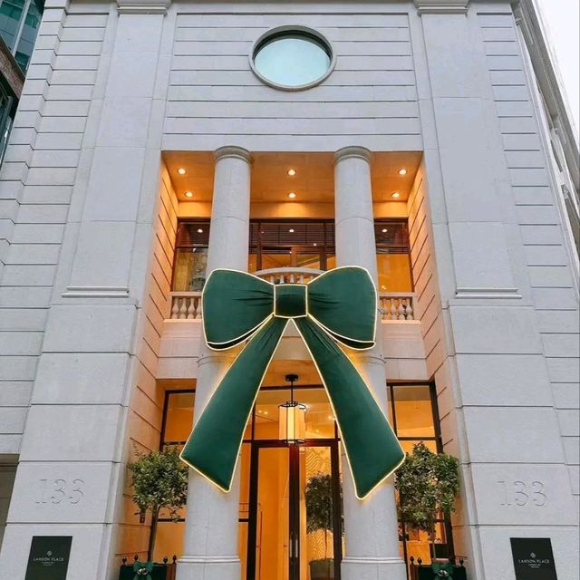 香港銅鑼灣打卡新熱點！巨型蝴蝶結+法式浪漫酒店夢幻破表🦋
