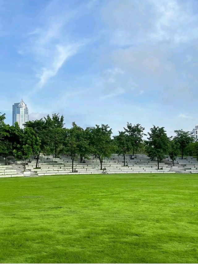 曼谷Benchakitti Forest Park交通攻略｜市中心綠意秘境抵達指南 