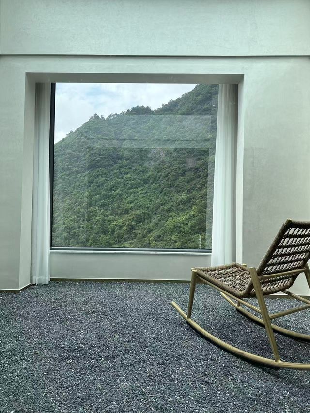 逃離高壓嘅雲端秘境：喺三清山煦初雲端酒店嘅治癒之旅