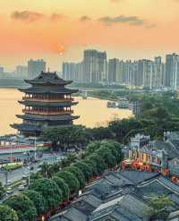 帶你感受真正嘅暴走，一啲都唔後悔嚟呢度，大飽眼福啦