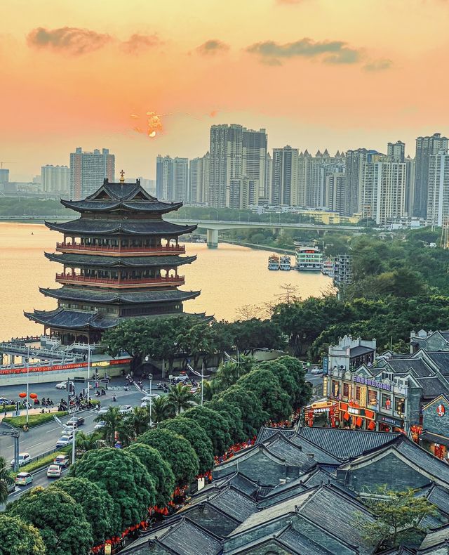帶你感受真正嘅暴走，一啲都唔後悔嚟呢度，大飽眼福啦